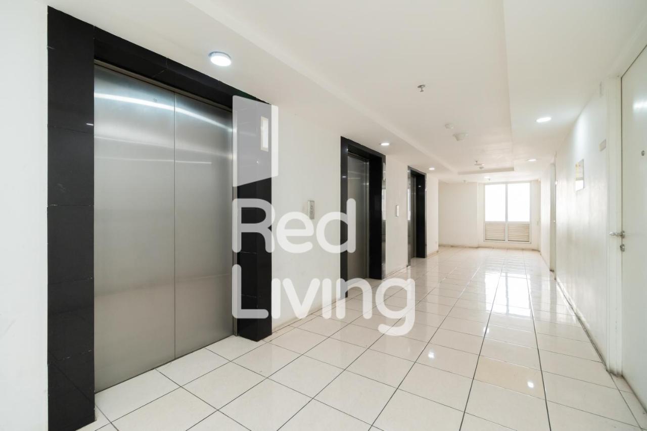 Redliving Apartemen Bassura City - Vina Tan Tower Flamboyan Jakarta Ngoại thất bức ảnh
