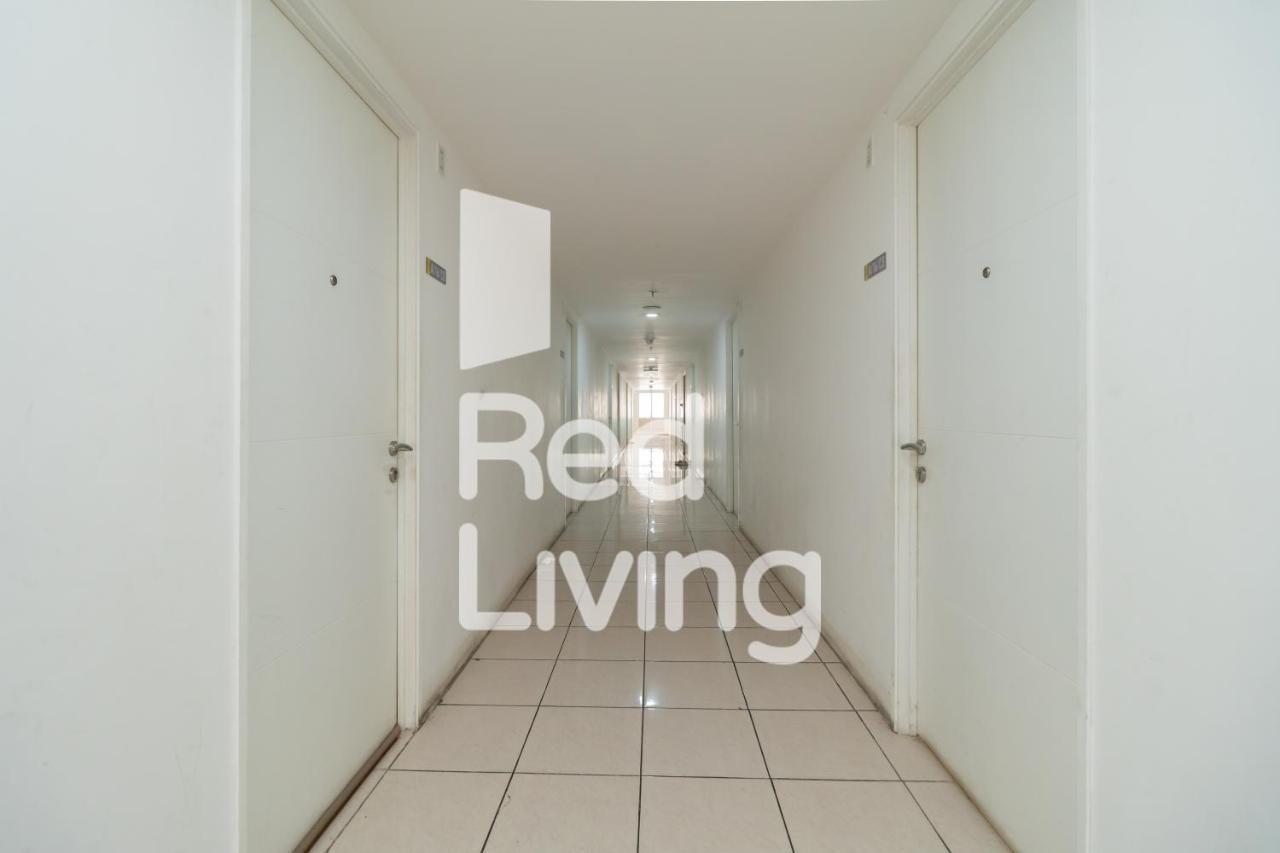 Redliving Apartemen Bassura City - Vina Tan Tower Flamboyan Jakarta Ngoại thất bức ảnh
